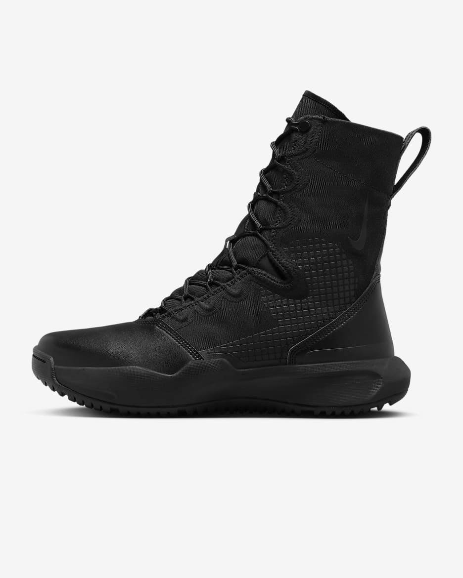 Black boots nike online